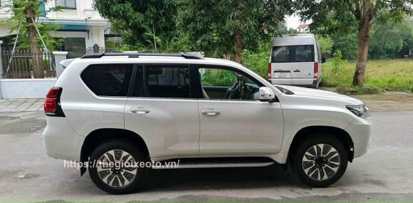 Chạy 2 năm hơn 3 vạn km Toyota Prado TXL vẫn bán được giá trên 2 tỷ đồng